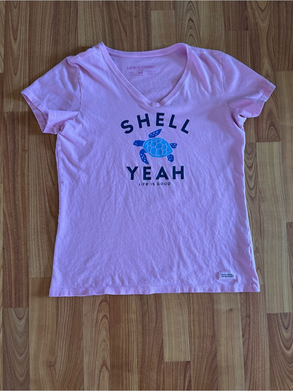Life is Good Women’s Pink 'Shell Yeah' Tee- M